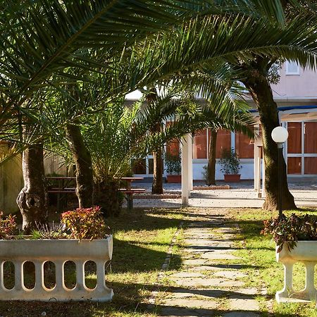 Hotel Mirage Marina di Pietrasanta Exterior foto