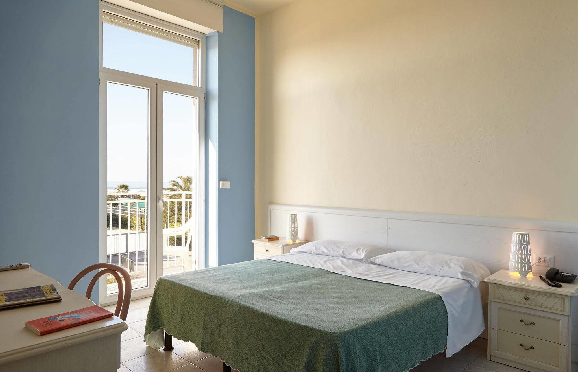 Hotel Mirage Marina di Pietrasanta Exterior foto